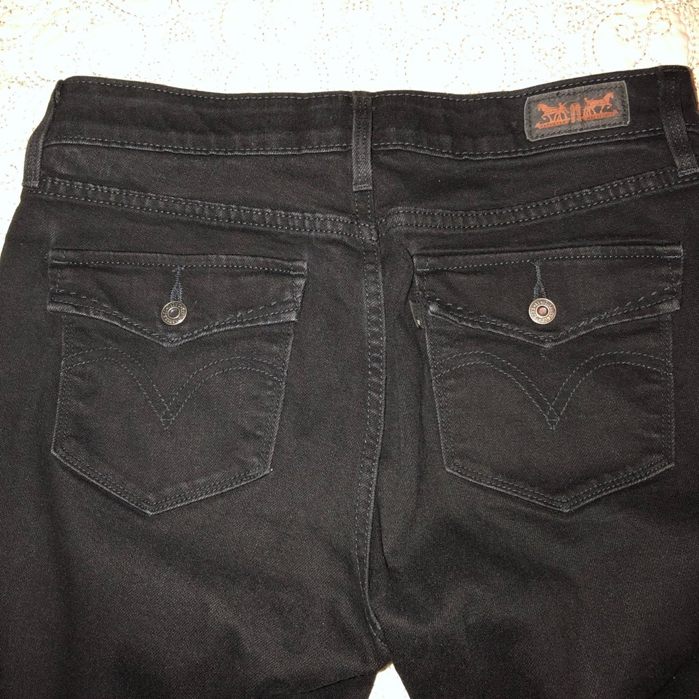 Levi Black denim jeans!